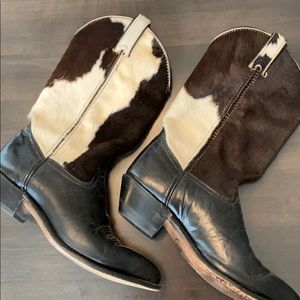 Code west black and white cowhide cowboy boot